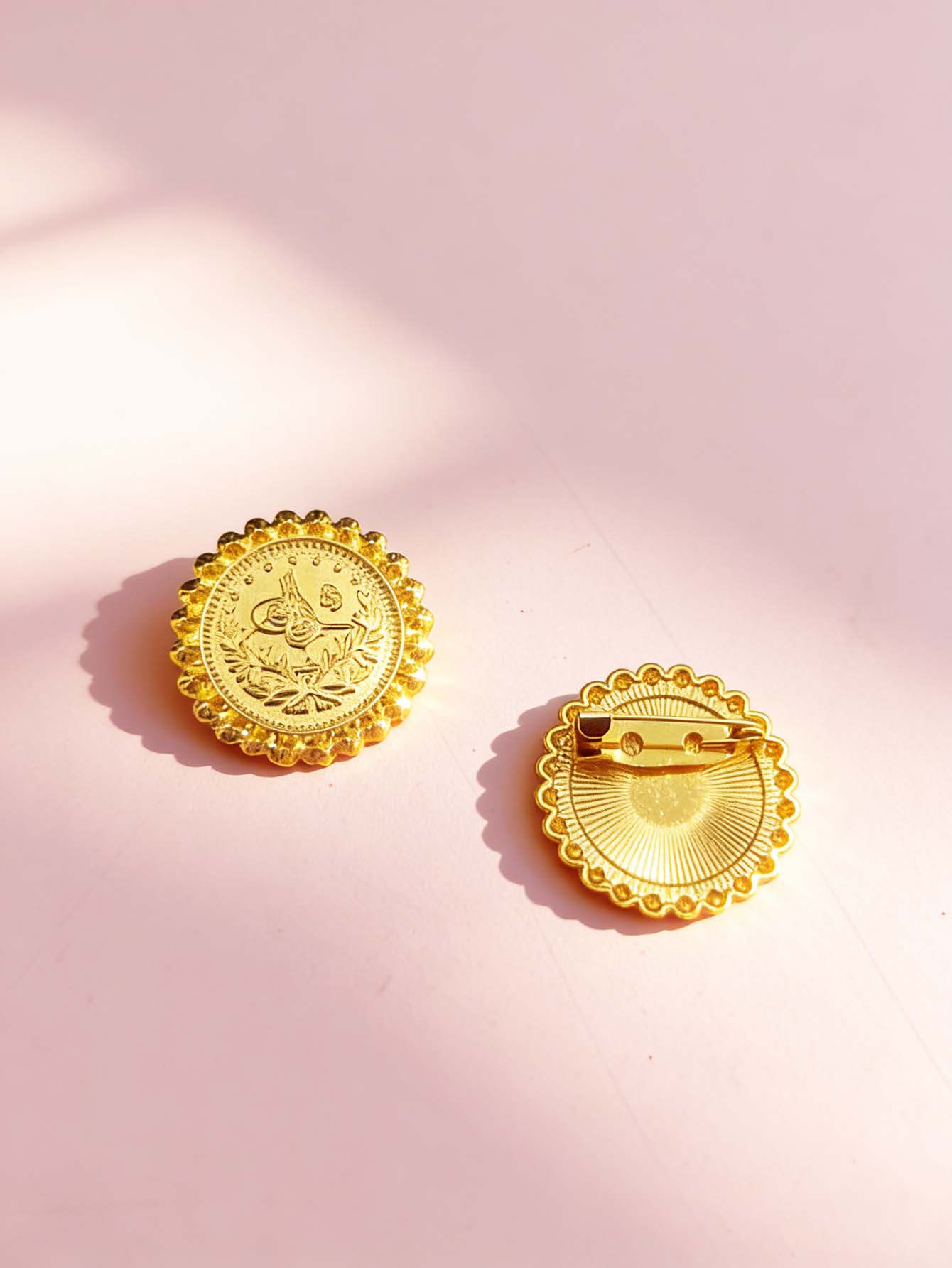 コインデザイン レディース ブローチ オットマン柄 宮殿 ヴ - Vintage Fashion Events のレビューと価格