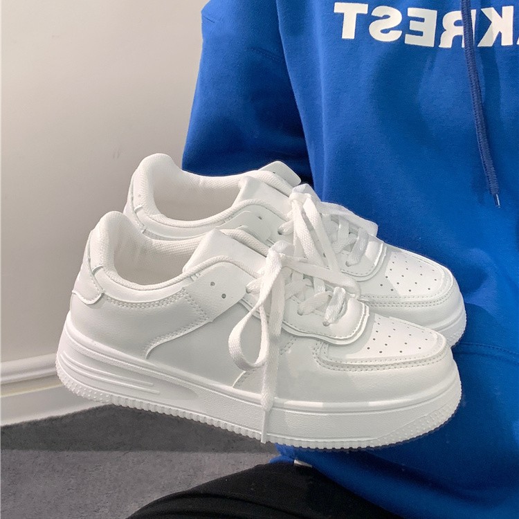 レディース プラットフォーム ホワイトスニーカー 軽量で快適 - Vans Shoes Old Skool のレビューと価格