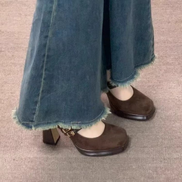 ヴィンテージ風厚底ハイヒール レディース メリージェーンシュ - Vintage Fashion Online のレビューと価格