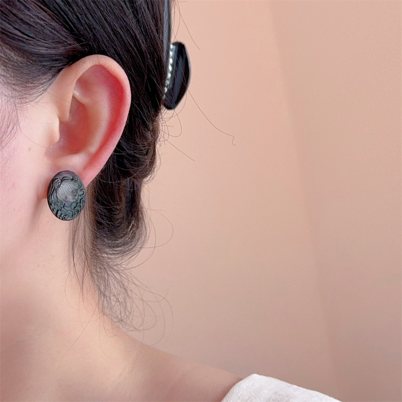 Minar ユニークなデザイン黒色天然シェル女王ポートレート - Vintage Fashion Queen のレビューと価格
