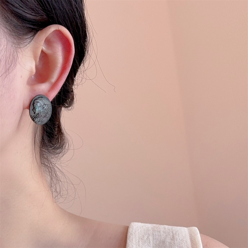 Minar ユニークなデザイン黒色天然シェル女王ポートレート - Vintage Fashion Queen のレビューと価格