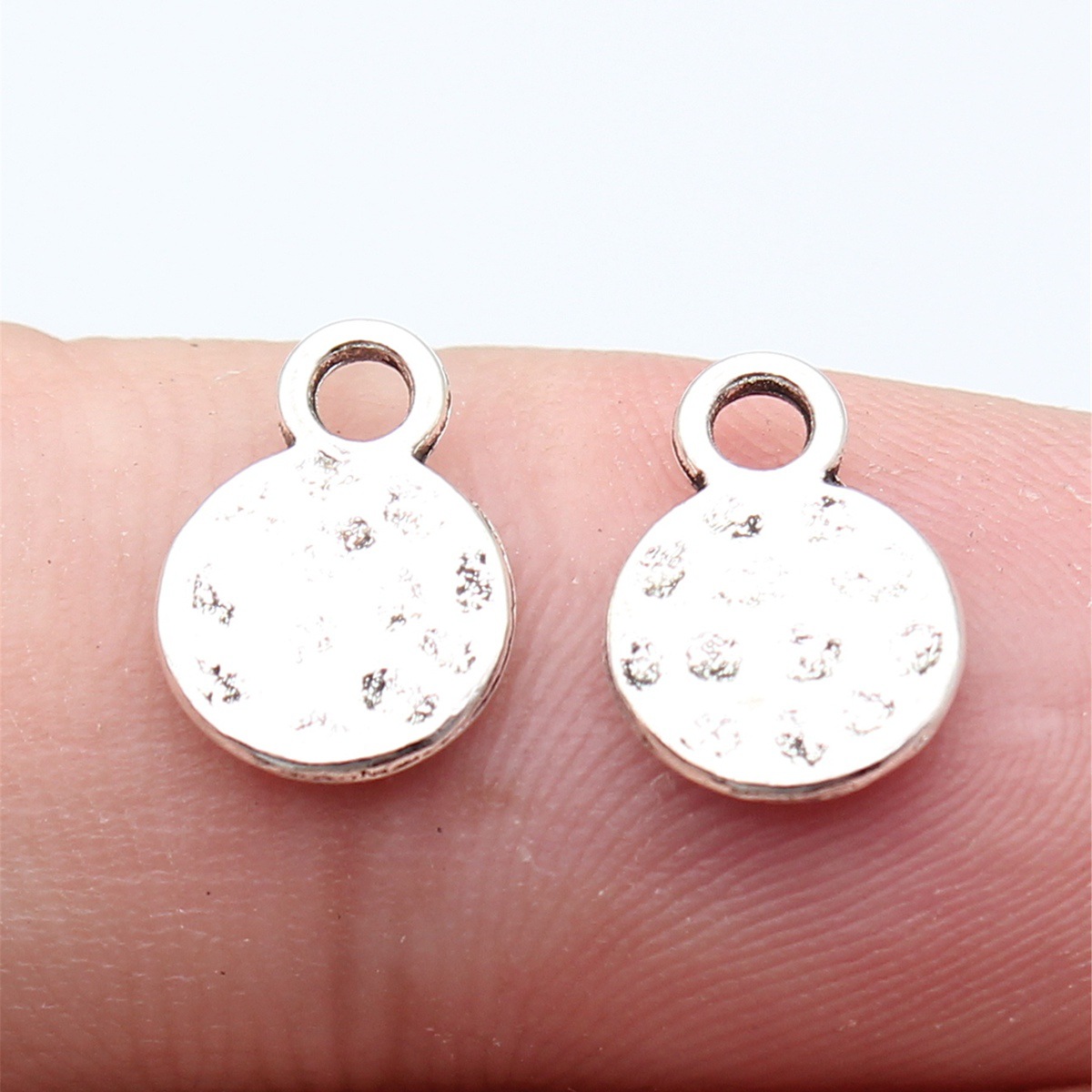 WYSIWYG 40個 11x8mm 3色 アンティークブロ - Vintage Fashion Tumblr のレビューと価格